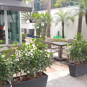 a1-premium-flats-radisson-berrini.topsaopaulohotels.com/